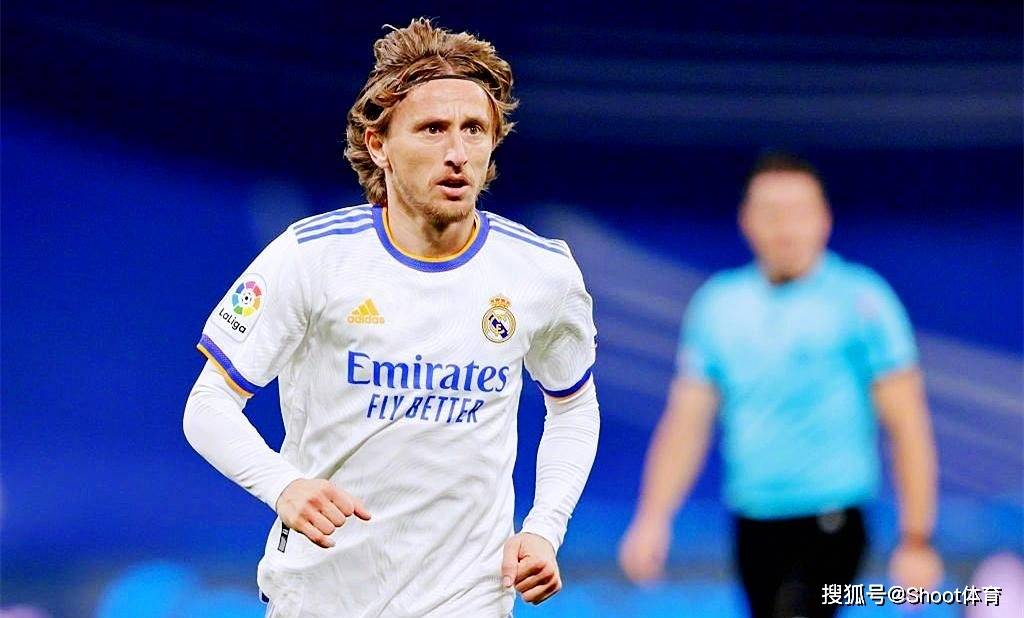 爱游戏APP-皇马翻盘英格兰，马丁内利状态火热