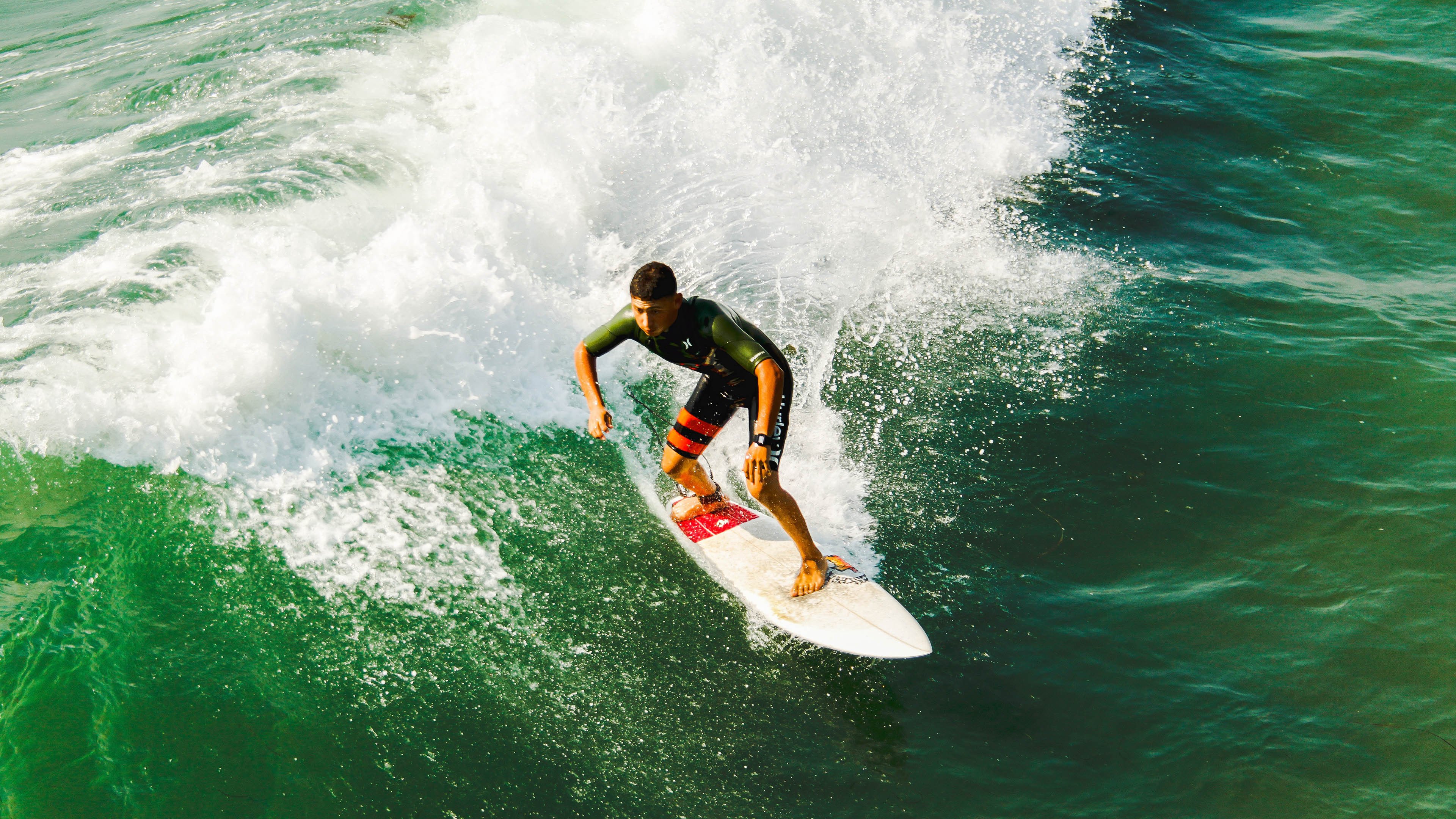 迪巴拉爆发,厄瓜多尔完胜西班牙,足球世界的南风正重新定义秩序