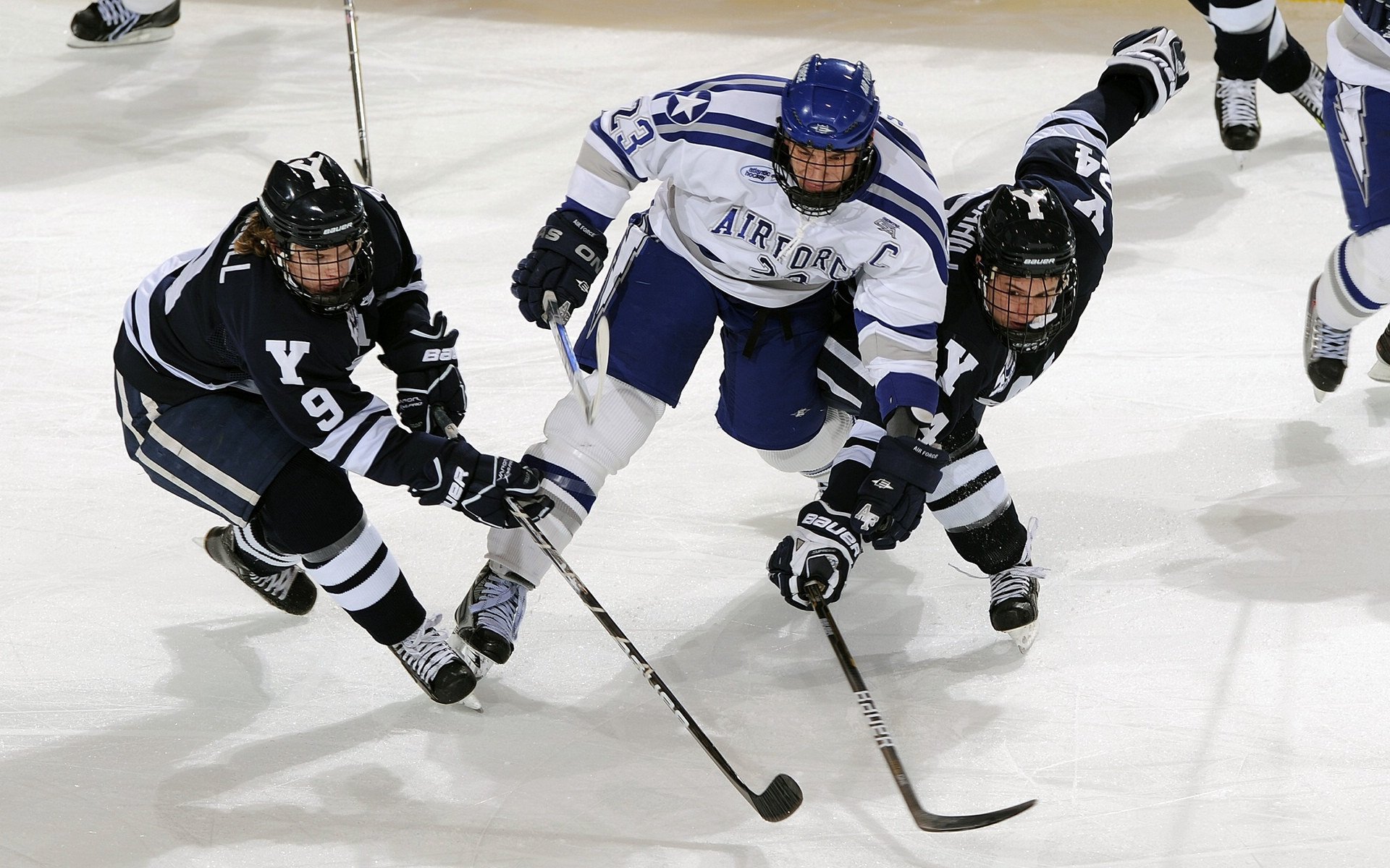 欧冠淘汰赛之夜，当格列兹曼的防守成为最锋利的矛