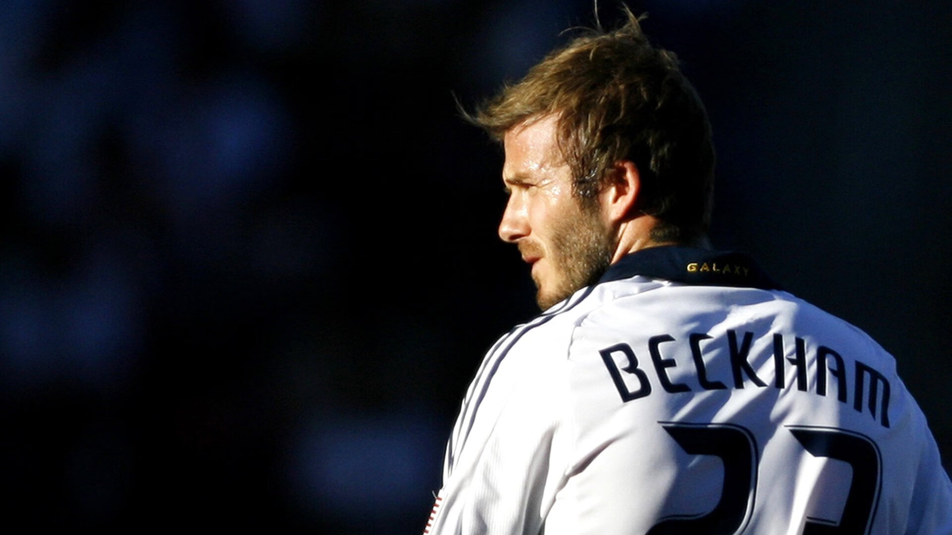 巴西冲垮伊朗，李刚仁成为关键先生，一场足球场上的文明对话