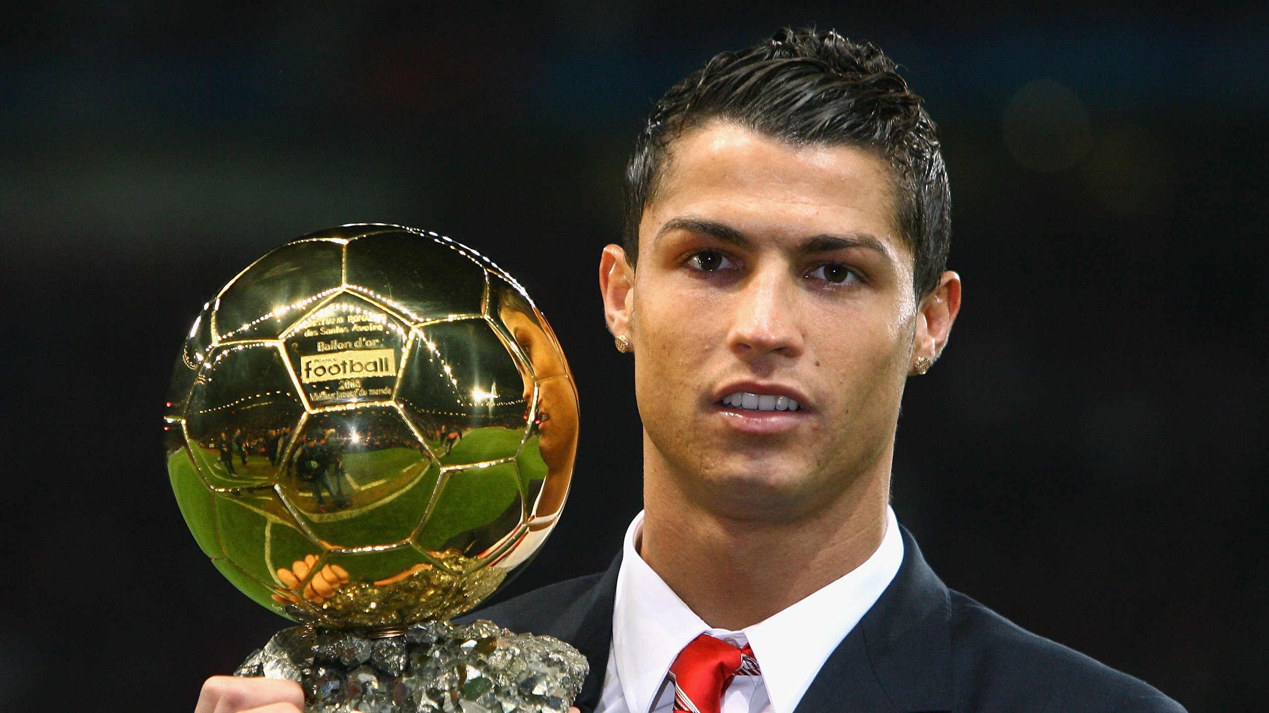 阿尔瓦雷斯关键节点连续得分,葡萄牙淘汰赛过关比利时,足球场上的关键时刻心理学